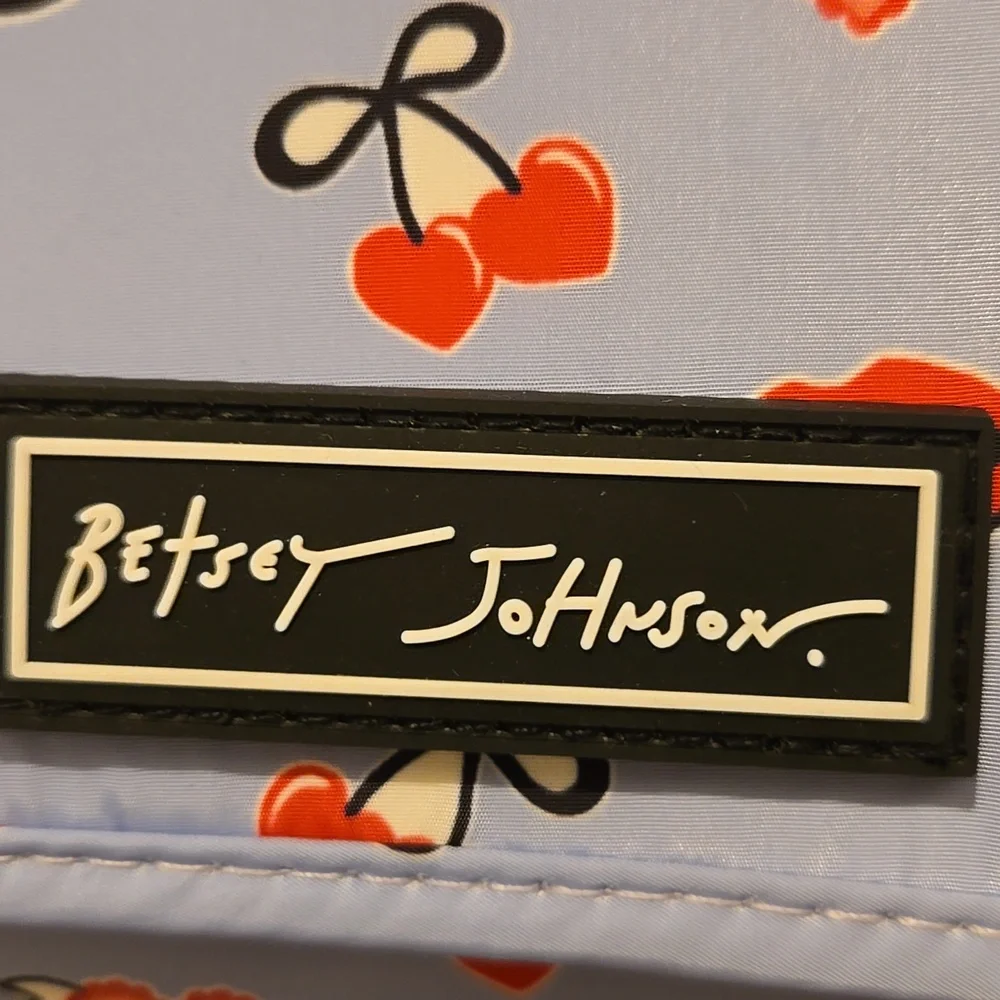 Betsey Johnson Purple and Lips And Cherry's Lunch Tote Bag Nwt - Picture 3 of 4